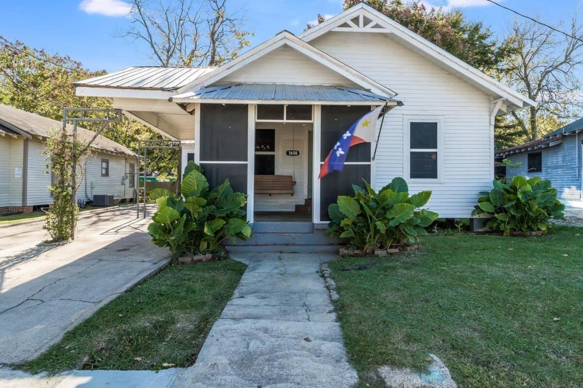 Spacious 4Br Retreat In The Heart Of ラファイエット エクステリア 写真